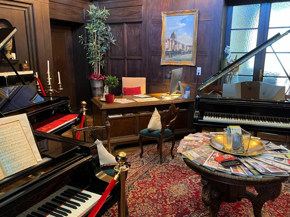 Schloss Grabow, Resting Place & A Luxury Piano Collection Resort, Prignitz Brandenburg Grabow  Zewnętrze zdjęcie